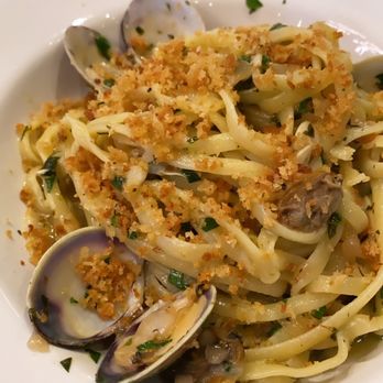 Mad Bene - Linguine Vongole - Italian Near Me - Kapolei, Hawaii Mad Bene - Linguine Vongole - Italian Near Me - Kapolei, Hawaii