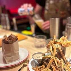 Fanboy - Fried chicken sandwich and truffle fries