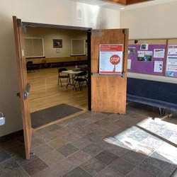 Redmond Grange 812 - Entrance