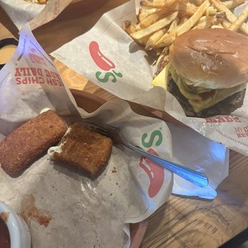 Chili's - The Big QP Burger - Tex-Mex Near Me - Jacksonville, Florida