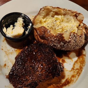 LongHorn Steakhouse - 8 oz Sirloin with baked potato - Steakhouses Near Me - Olathe, Kansas LongHorn Steakhouse - 8 oz Sirloin with baked potato - Steakhouses Near Me - Olathe, Kansas