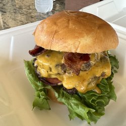 Loggerhead Sand Bar - Burger time