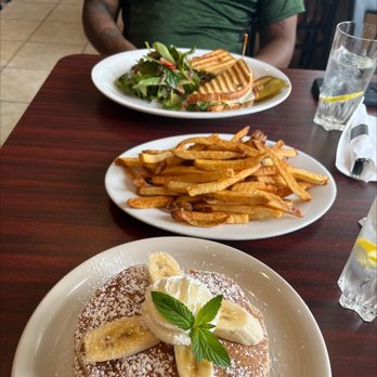 Harding Cafe - Oatmeal banana pancakes  Fries  Chicken panini - Breakfast & Brunch Near Me - Chicago, Illinois