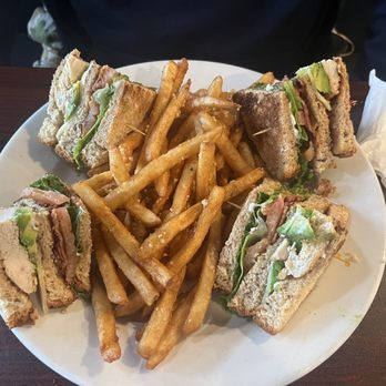 Scotts Diner - Chicken Avocado sandwich with Garlic Fried -$15 - Diners Near Me - Merced, California Scotts Diner - Chicken Avocado sandwich with Garlic Fried -$15 - Diners Near Me - Merced, California