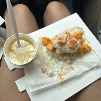 Mango Mango Dessert - mango sticky rice - Desserts Near Me - New York, New York