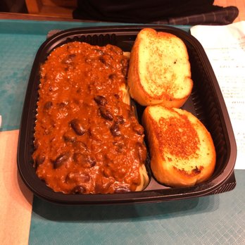 Zippy's McCully - Spaghetti w chili (called chili garlic) - Fast Food Near Me - Honolulu, Hawaii