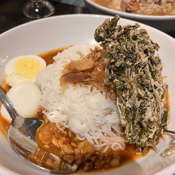 BAAN SIAM - Updated November 2024 - 1389 Photos & 642 Reviews - 425 I