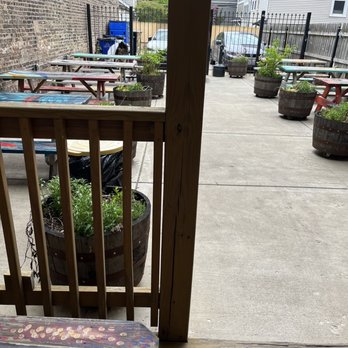 Osmium Coffee Bar - Back patio - Coffee & Tea Near Me - Chicago, Illinois