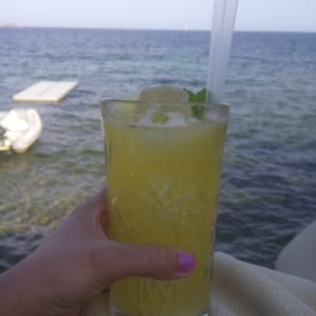 Babylon Beach - Pisco Punch - Cocktail Bars Near Me - Ibiza, PM Babylon Beach - Pisco Punch - Cocktail Bars Near Me - Ibiza, PM