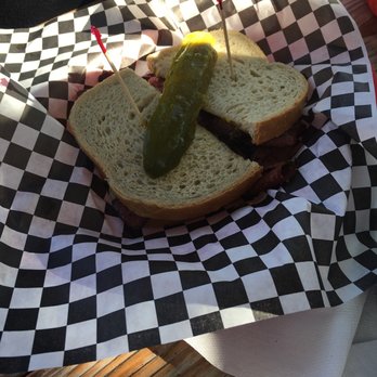 Elwood's Shack - Barbeque Near Me - Memphis, Tennessee