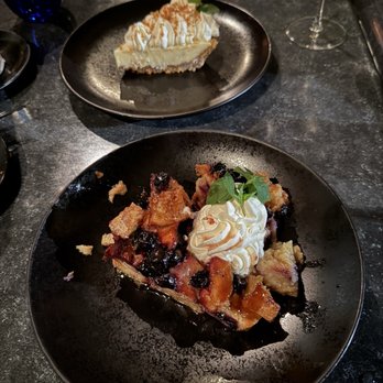 Bistro On the Boulevard - Bread pudding and key lime pie - New American Near Me - Saint Joseph, Michigan