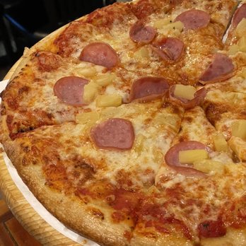 The Bing Pizzeria - Hawaiian Pizza Dinner - Pizza Near Me - League City, Texas