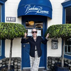 Barbara Bowman Boutique - I was in OjaI this evening while visiting from New Jersey and met Barbara outside her boutique. It was a pleasure to meet her.