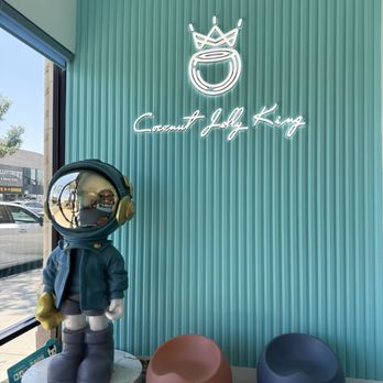 Coconut Jelly King - Fun entry decor - Desserts Near Me - Alhambra, California Coconut Jelly King - Fun entry decor - Desserts Near Me - Alhambra, California