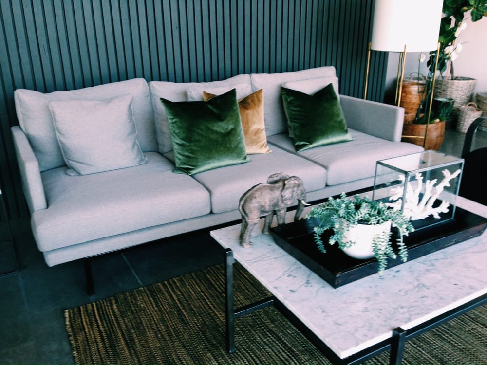 THE WEEKEND TRADER Updated August 2024 Wellesley St West, Auckland