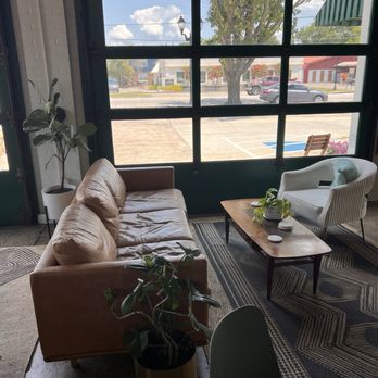 Trellis Coffee Bar - Sitting area - Coffee & Tea Near Me - Augusta, Georgia