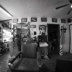 Gabe's Boulevard Barber Shop - Inside