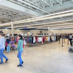 Goodwill - Tuscaloosa - Open and nice and clean!!  1/14/2023.