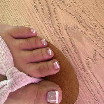 CC moon Nails Spa - French tip gel manicure - Nail Salons Near Me - Chino, California