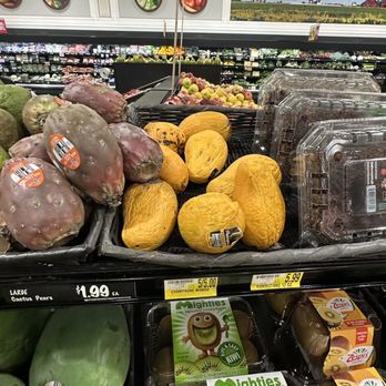Harris Teeter - Grocery Near Me - Hendersonville, North Carolina