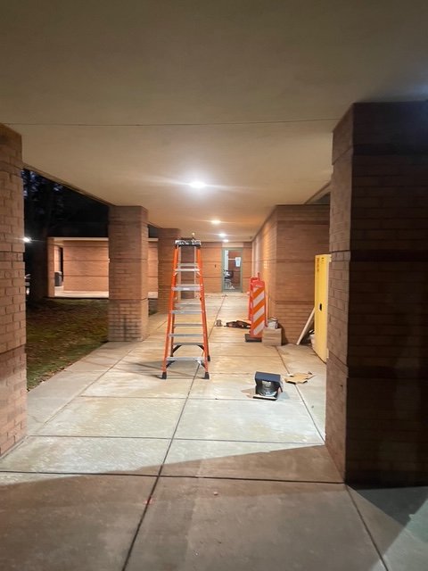 Slide of Crosses Creek Handymen