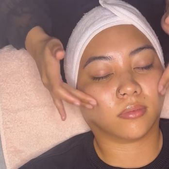 Clear Complexions - Estheticians Near Me