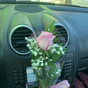 Casa De Flores - Florists Near Me - Encino, California