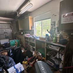 360 Junk Haulers - The garage before.