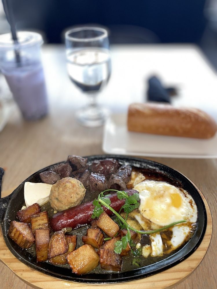 Food from Zavy Kitchen