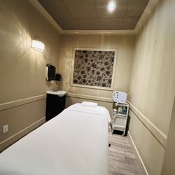 Chillax Spa