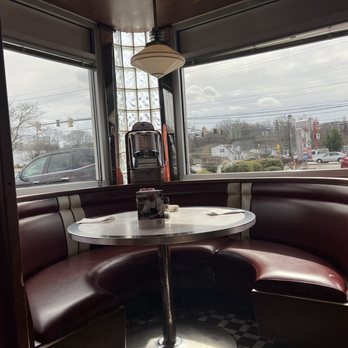 Silver Diner - Open table while there is a wait list for sitting - Diners Near Me - Greenbelt, Maryland Silver Diner - Open table while there is a wait list for sitting - Diners Near Me - Greenbelt, Maryland