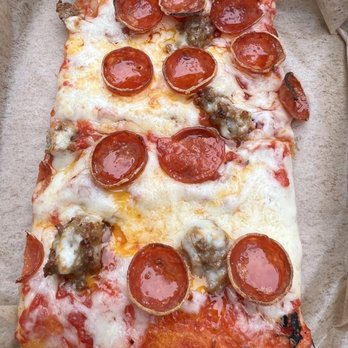 ZeroZero39 Pizzeria - PEPPERONI & SAUSAGE - Pizza Near Me - Huntington Beach, California