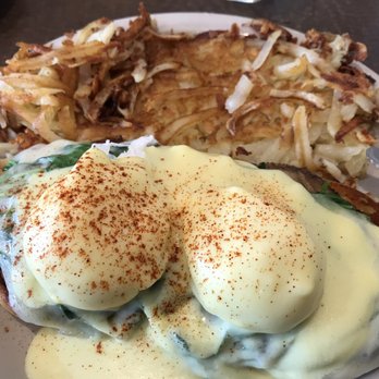 Bill's Cafe - Spinach tomato portobello Benedict - Breakfast & Brunch Near Me - San Jose, California