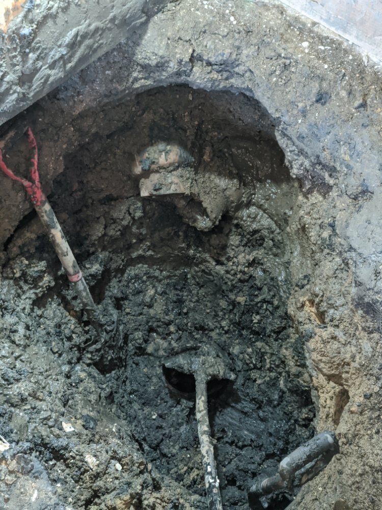 Slide of Flo-Tec Plumbing & Sewage