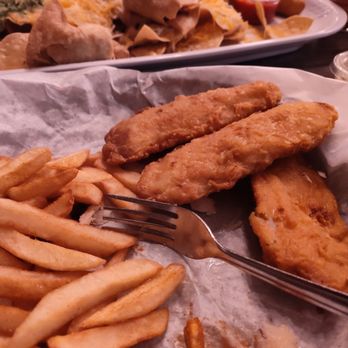 Brandon's Diner - Fish and chips. The fish was so old and hard - American Near Me - Upland, California