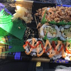 Sprouts Farmers Market - Tasty affordable 7.99$ sushi
