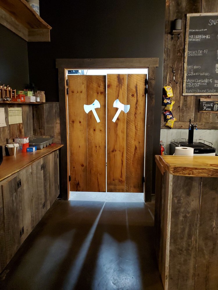 TIMBER LOUNGE MONCTON Updated September 2024 39 Photos 19 Orange Ln, Moncton, New