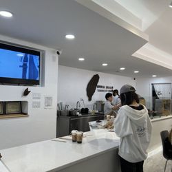 Chicha San Chen - The wait takes about 20-30 minutes. I understand that it will take a long time since there are a lot of people and the tea is fresh.