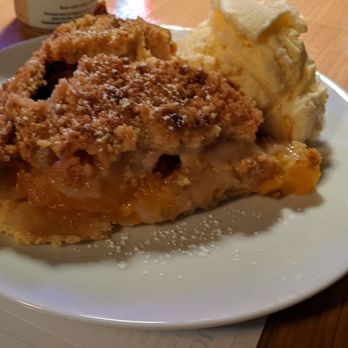 Pie Dive Bar - Peach Crumble Pie - Dive Bars Near Me - Snohomish, Washington