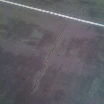 Sunrise Park - Cracks on court surface I - Tennis Near Me - Rohnert Park, California Sunrise Park - Cracks on court surface I - Tennis Near Me - Rohnert Park, California