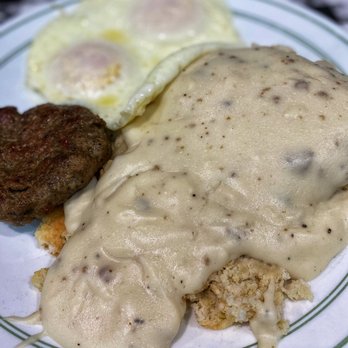 Blairsville Restaurant - Biscuits and gravy - American Near Me - Blairsville, Georgia Blairsville Restaurant - Biscuits and gravy - American Near Me - Blairsville, Georgia
