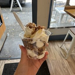 Frozen yogurt