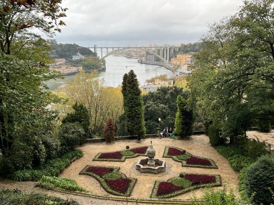 Jardins do Palácio de Cristal by null