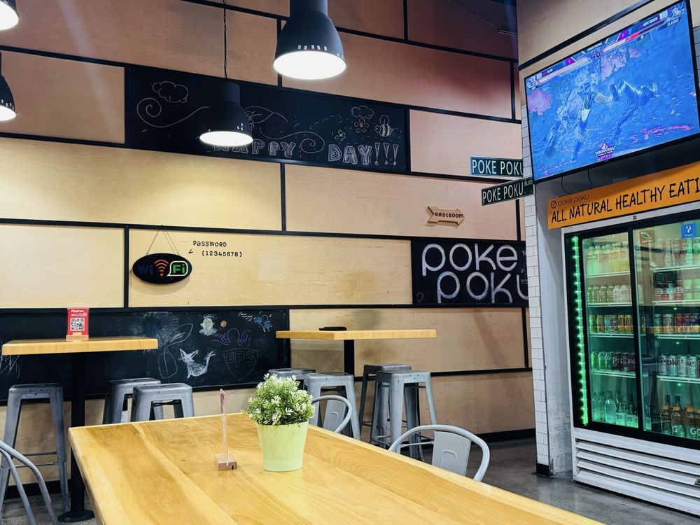 Poke Poku Hawaiian Poke Bar - Photo 2