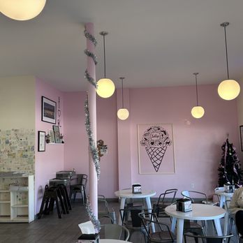 Kelly's Homemade Ice Cream - Ice Cream & Frozen Yogurt Near Me - Orlando, Florida Kelly's Homemade Ice Cream - Ice Cream & Frozen Yogurt Near Me - Orlando, Florida