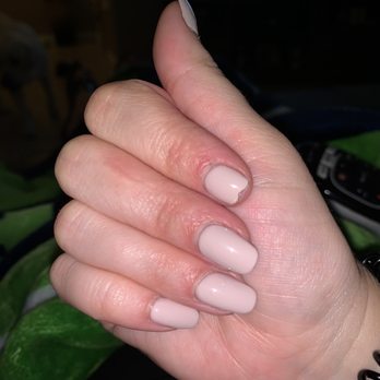 Lacquer Nails And Spa Tempe - Nail broke off - Nail Salons Near Me - Tempe, Arizona