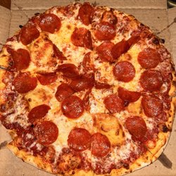 Pino's Pizza - Medium pepperoni pizza