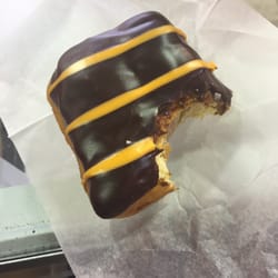 Dunkin' - Reese's peanut butter square