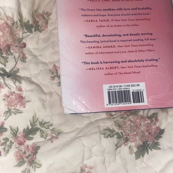 Barnes & Noble - damaged book - Bookstores Near Me - Oak Brook, Illinois