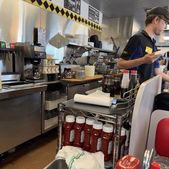 Waffle House - Newly remodeled!! - Diners Near Me - Sarasota, Florida Waffle House - Newly remodeled!! - Diners Near Me - Sarasota, Florida